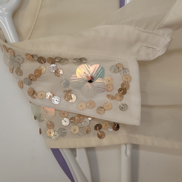 Vero Moda detailed collar top - Picture 3 of 4